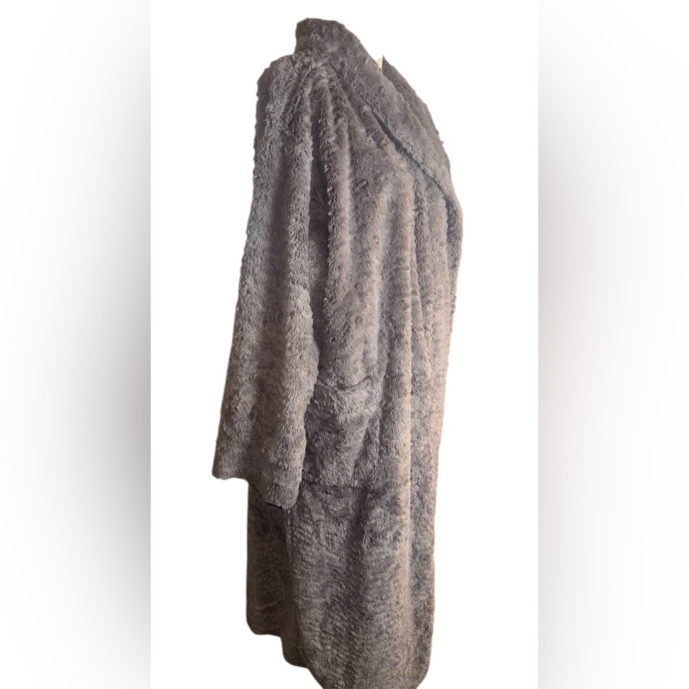 Soma Robe - Picture 4 of 7